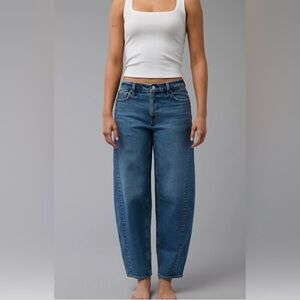American Eagle Outfitters Barrel Jeans
